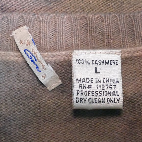 GOA Cashmere Tie Dye Flower Sweater - Picture 8 of 8